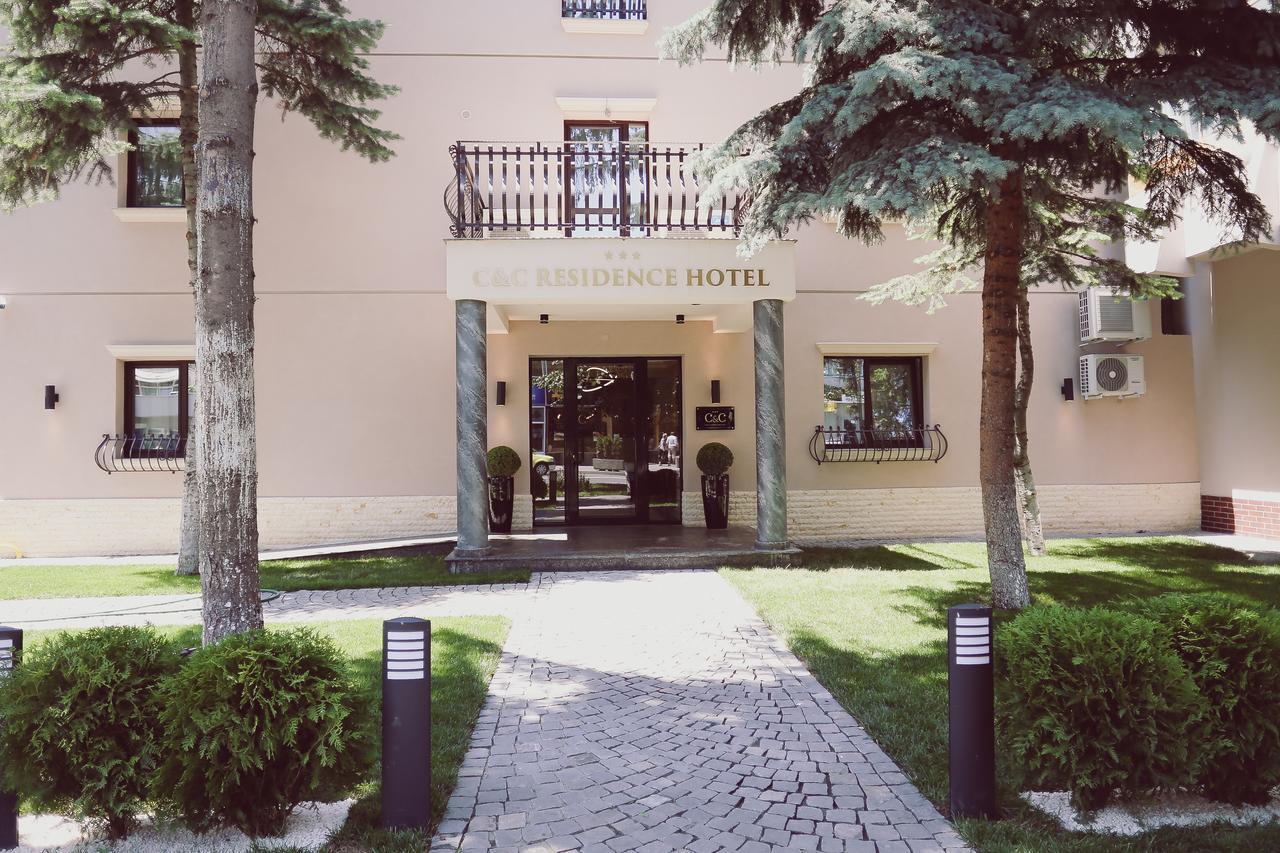 C&C Residence Hotel Bacău Esterno foto